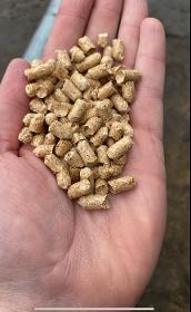 Quality pine wood pellets 6mm for domestic stoves.