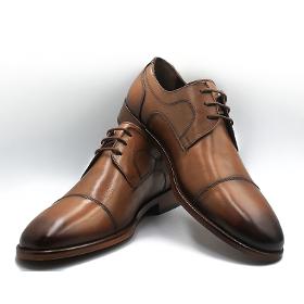 Мужская обувь из натуральной кожи желто-коричневого цвета