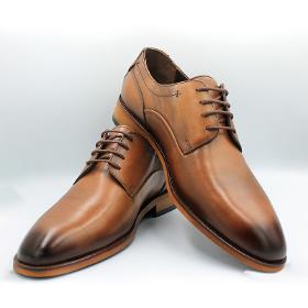 Светло-коричневые туфли из натуральной кожи